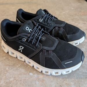 On Cloud 5 Swiss ®Engineering Cushioned Running Shoes Black-white Women Size 8
